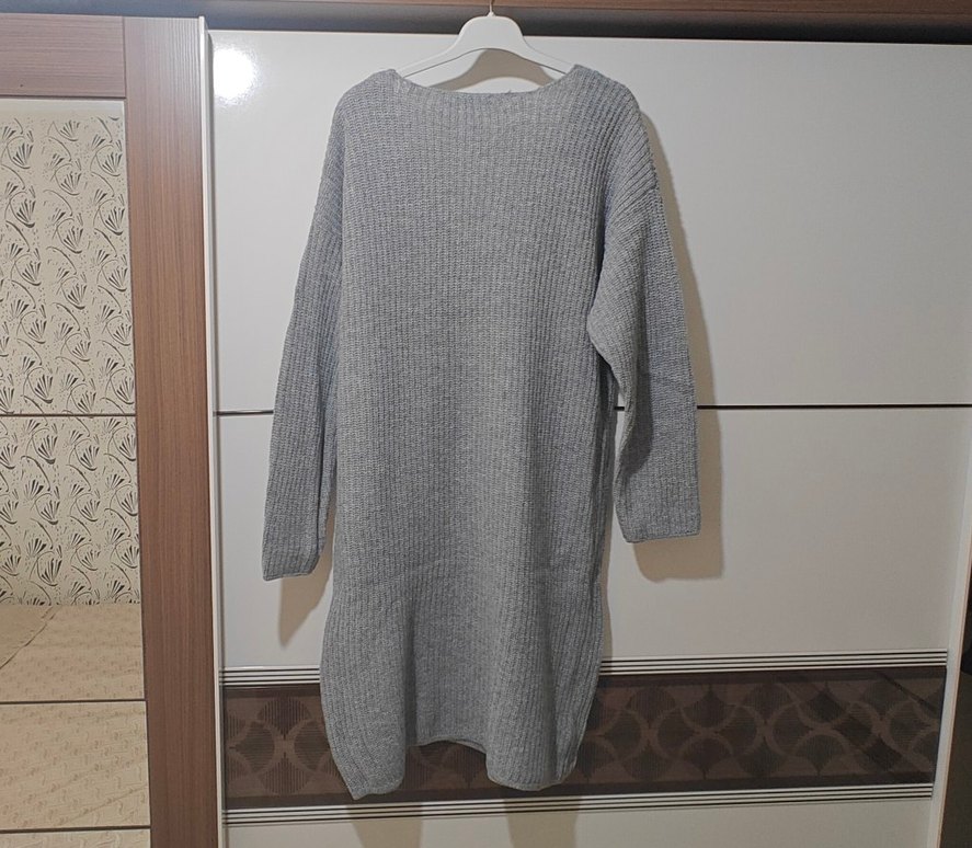 Collezione Gri V Yaka Uzun Örgü Kadın Kazak - Görsel 2