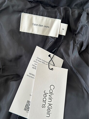 m Beden Calvin Klein Mont