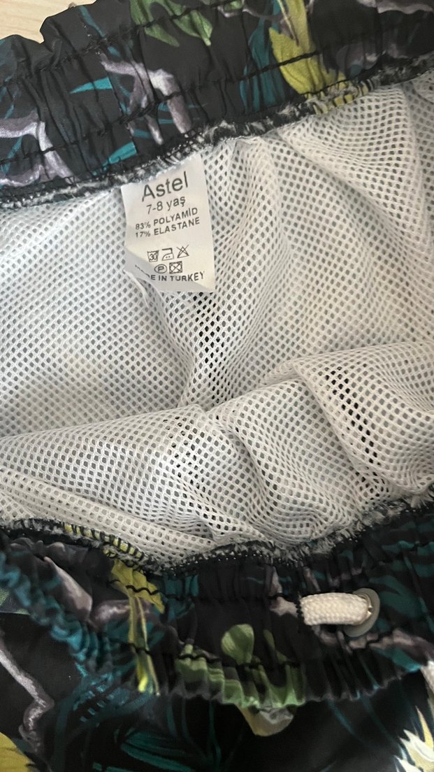 Yeşil Desenli Kemerli Erkek Mini Şort - Görsel 5