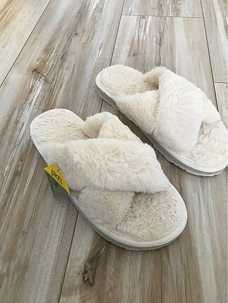 Peluş#terlik