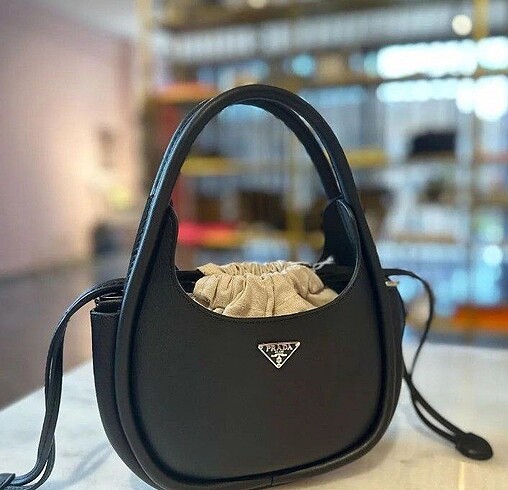Diğer Prada????