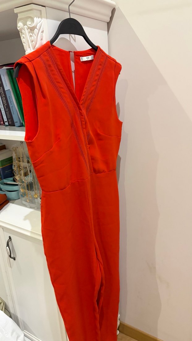 Kırmızı V Yaka Kolsuz Midi Tulum - Görsel 2