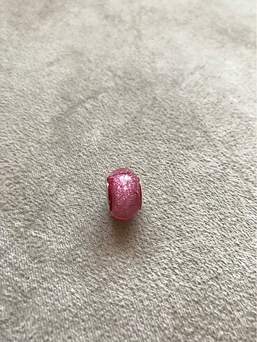 Işıltılı pembe charm