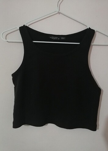 Siyah Crop