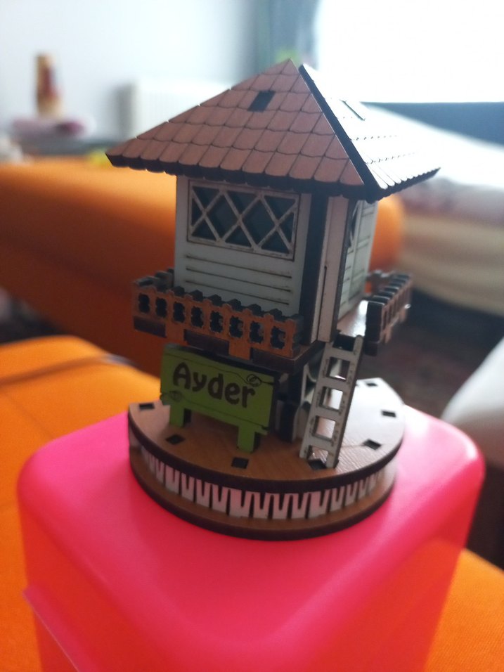 MAGNET
Renkli Ahşap Ev
AYDER - Görsel 3