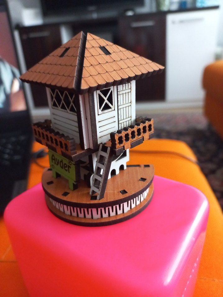 MAGNET
Renkli Ahşap Ev
AYDER - Görsel 2