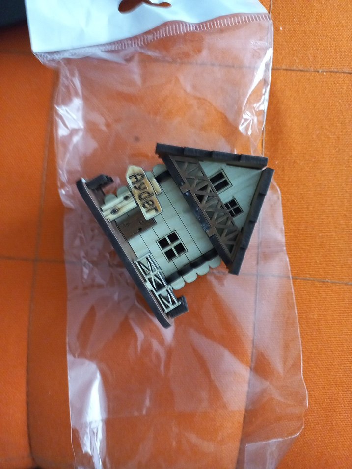 MAGNET
Kahverengi Ahşap Ayder Ev Figürü - Görsel 5