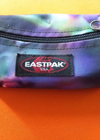 EASTPAK
KALEMLIK