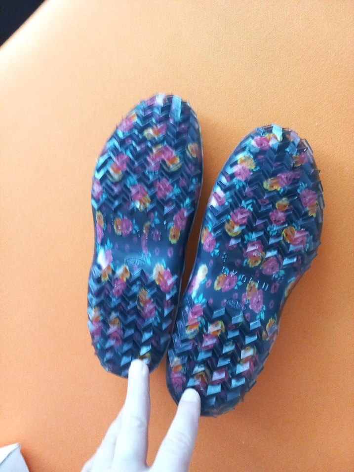 DENIZ HAVUZ SAUNA
AYAKKABI - Görsel 2