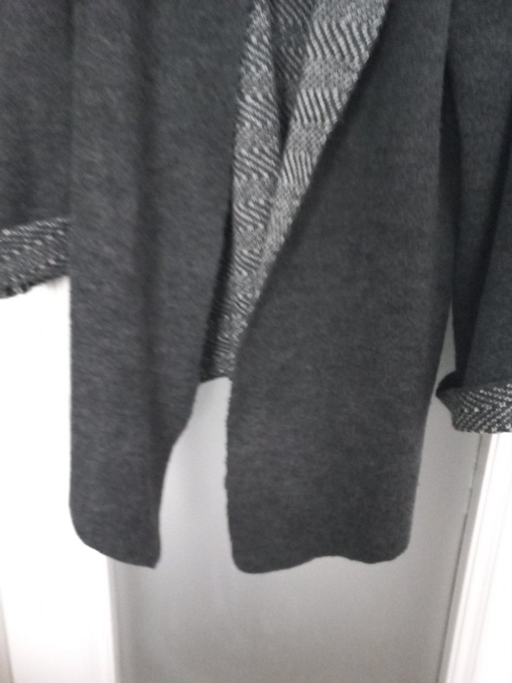 Gri Uzun Örme Kadın Hırka - Görsel 2