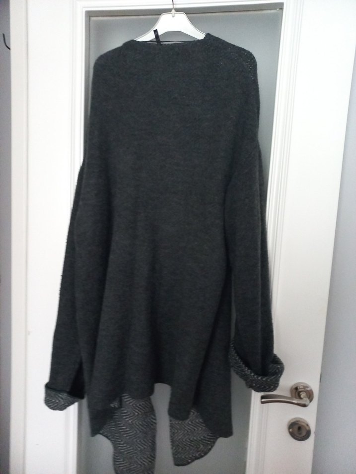 Gri Uzun Örme Kadın Hırka - Görsel 3