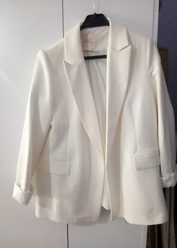 Beyaz Düğmeli Kadın Blazer Ceket