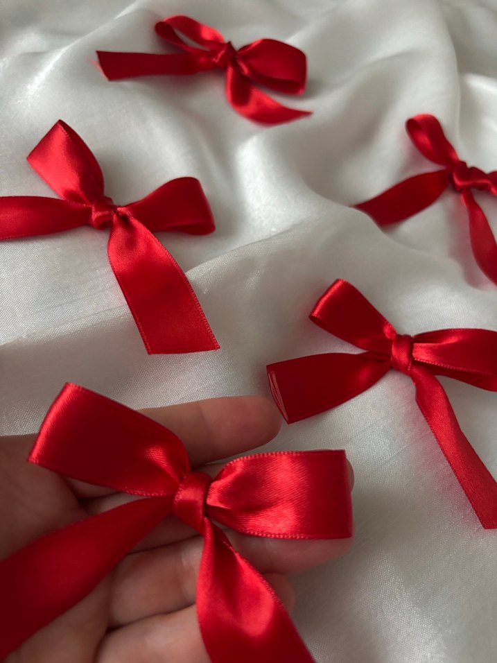Kırmızı İpek Görünümlü Çocuk Kurdele - Görsel 2