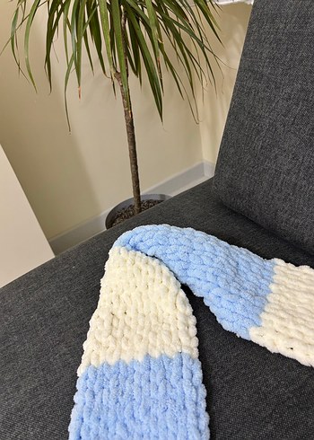 Bohem Mavi Beyaz Örgü Kadın Atkısı - Görsel 4