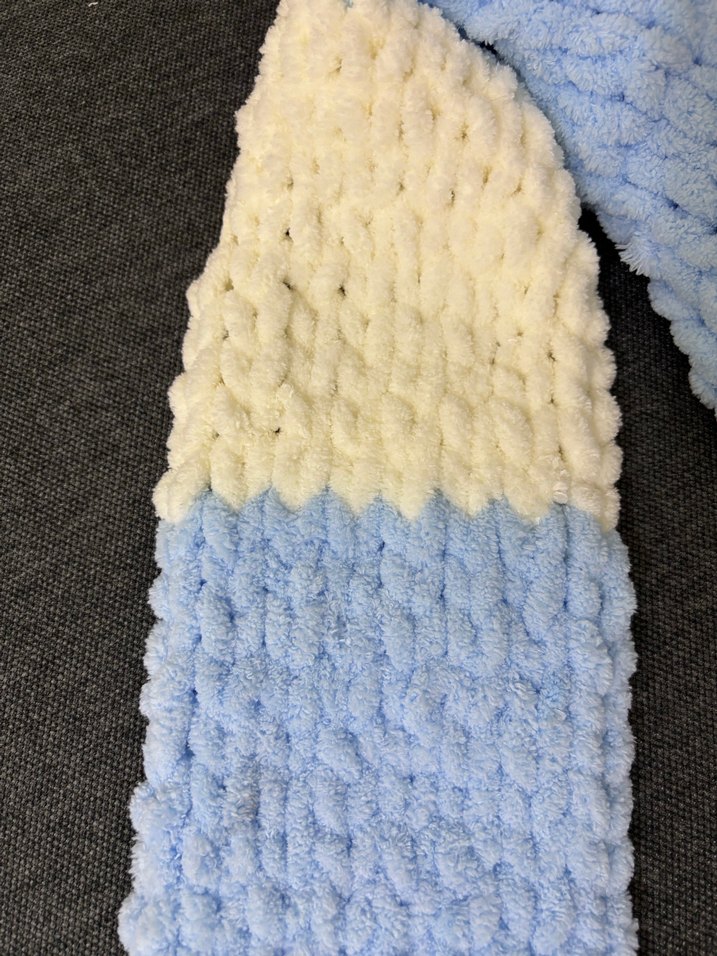 Bohem Mavi Beyaz Örgü Kadın Atkısı - Görsel 5