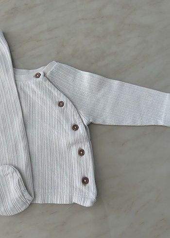 Düğmeli Beyaz Bebek Takımı - Görsel 3