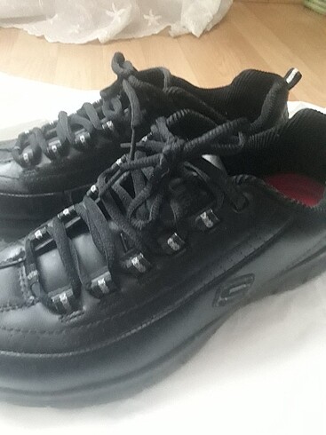 40 Beden Orjinal skechers 