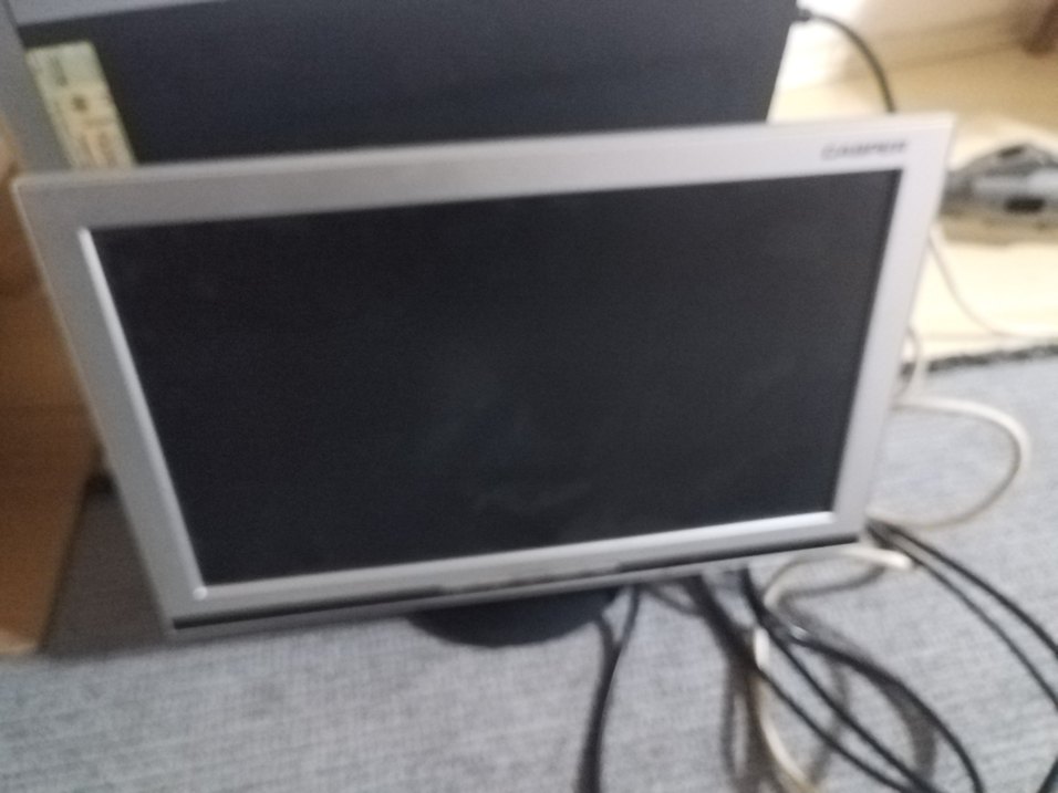 Gri Masaüstü Bilgisayar - Görsel 3