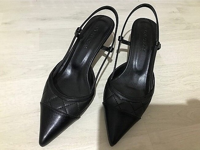 Kısa topuk stiletto