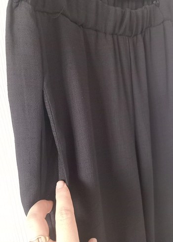 Kadın Siyah Piliseli Uzun Kumaş Pantolon - Görsel 3