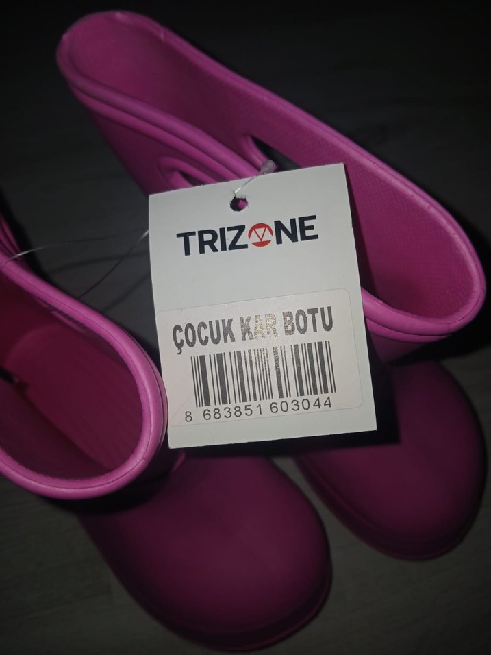 Kız Çocuk Pembe Barbie Baskılı kar Botu - Görsel 4