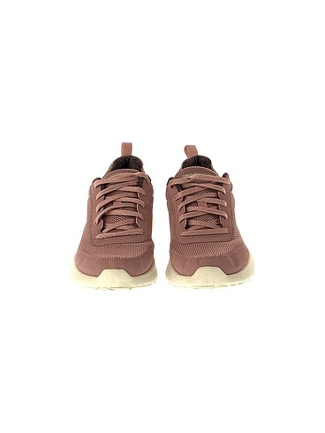 36 Beden Skechers Spor Ayakkabı %70 İndirimli.
