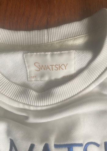 11-12 Yaş Beden beyaz Renk Swatsky Beyaz Baskılı Sweatshirt ve Siyah Eşofman Altı Takım