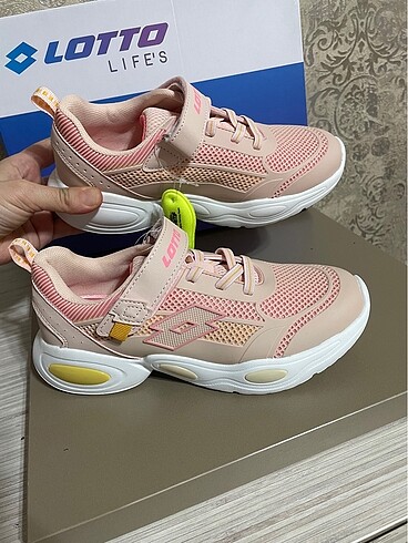 34 Beden pembe Renk Lotto kız çocuk spor ayakkabı