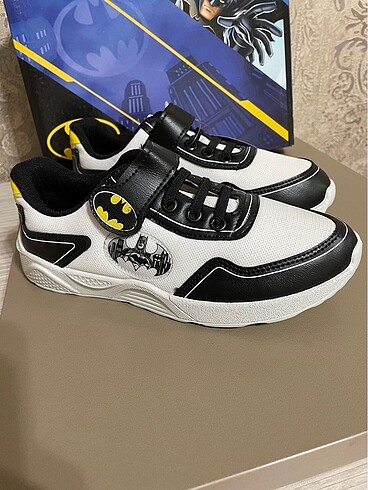32 Beden Batman erkek çocuk spor ayakkabı