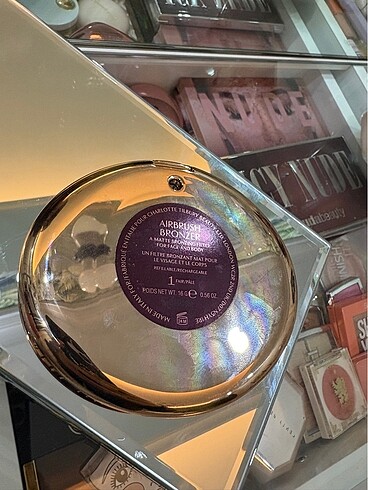  Beden Charlotte bronzer