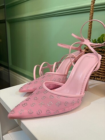 Bershka topuklu ayakkabı - Görsel 2