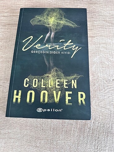 Colleen Hoover