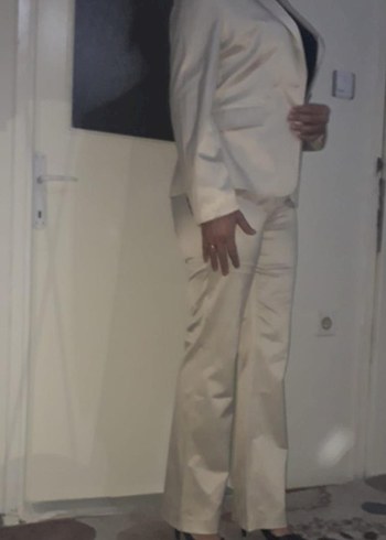 Bej Düğmeli Kadın Ofis Blazeri - Görsel 4