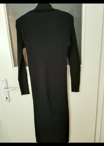 Uzun Kollu Siyah Boğazlı Uzun Elbise - Görsel 3