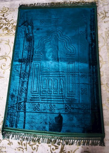 İşlemeli Koyu Mavi Geleneksel Halı - Görsel 2