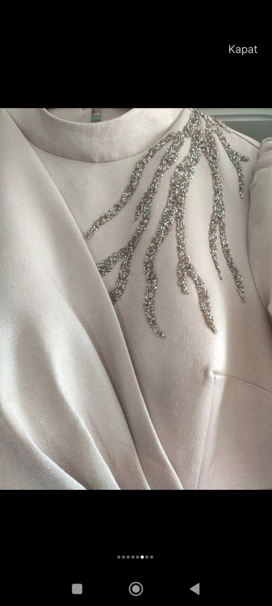 Nakış Detaylı Bej Uzun Abiye Elbise - Görsel 4