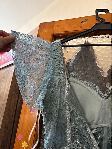 yeşil elbise - Görsel 5