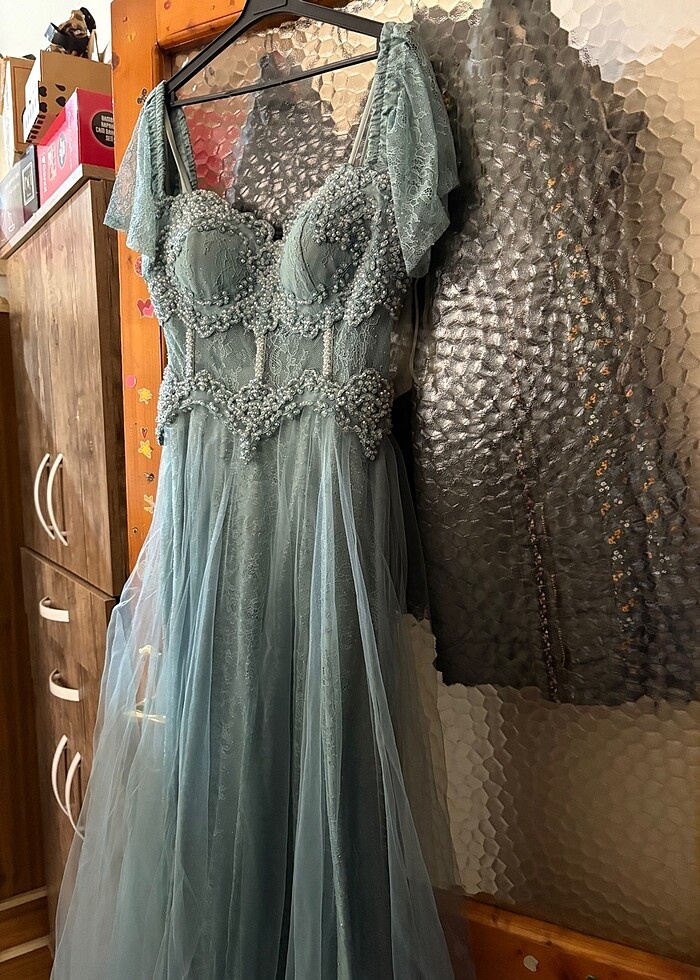 yeşil elbise - Görsel 2