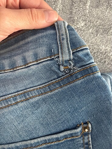 yırtık jean - Görsel 3