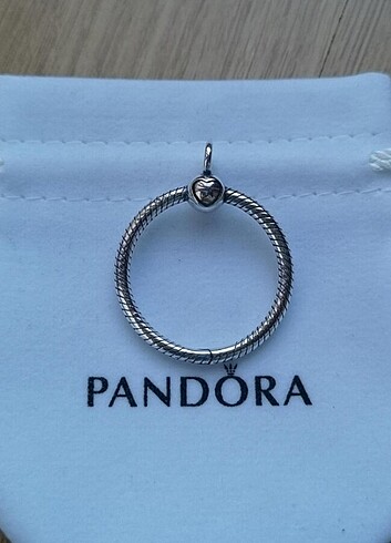 Pandora charm kolye ucu 