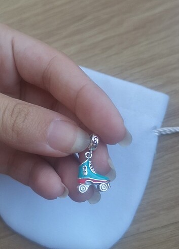 Pandora barbie paten charm - Görsel 6