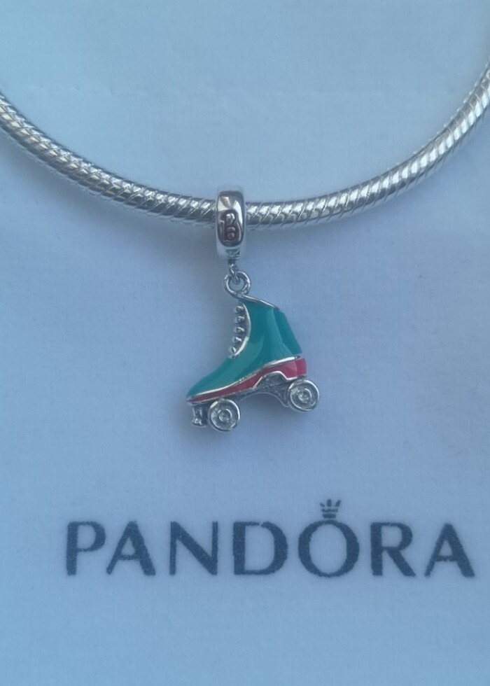 Pandora barbie paten charm - Görsel 3