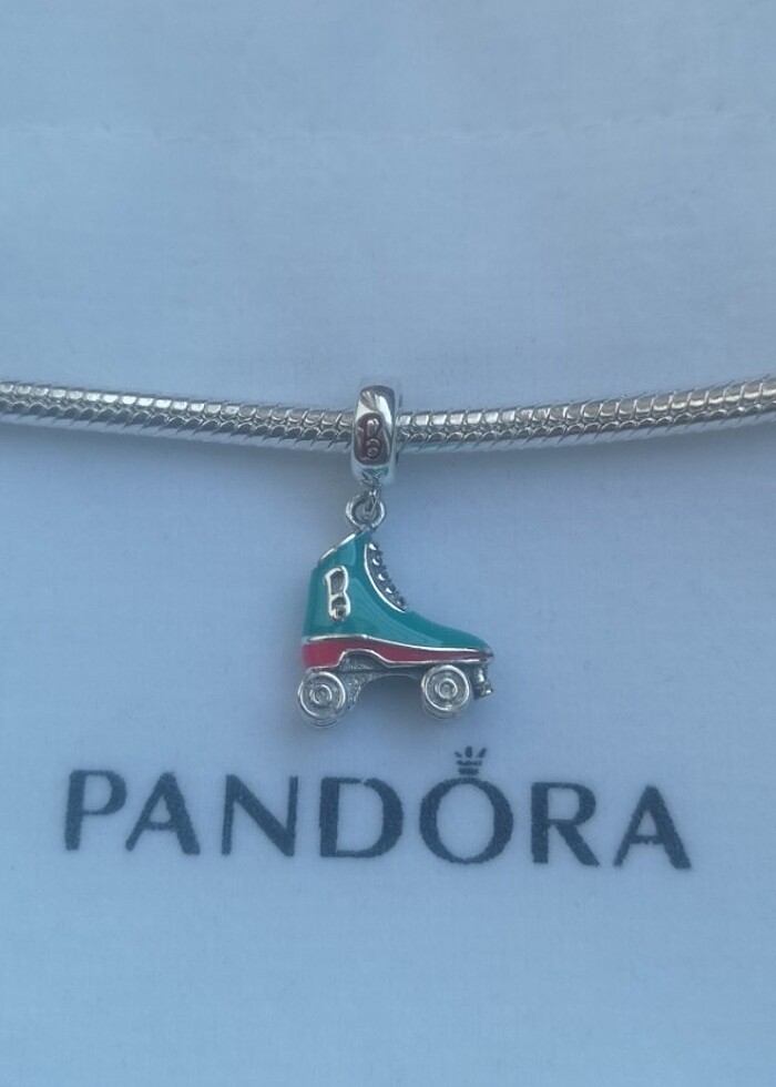 Pandora barbie paten charm - Görsel 4
