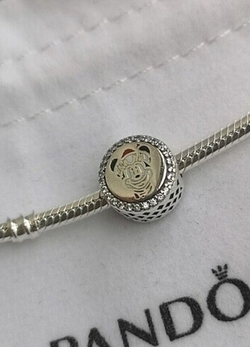 Pandora Pandora disney minnie mouse charm 