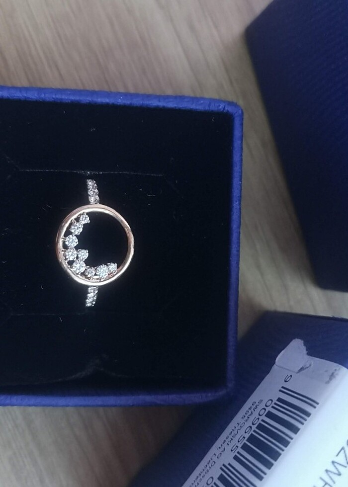 Swarovski yüzük - Görsel 2