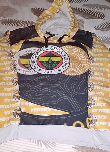 Fenerbahçe lisanslı m beden şapkalı polar 