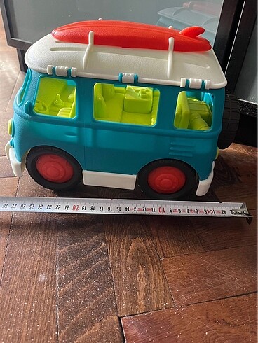 Wonder wheels mini van araba