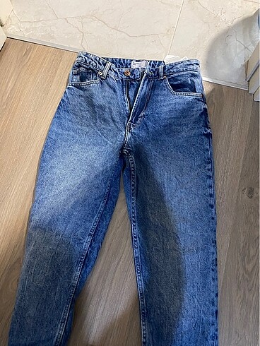 bershka mom jean