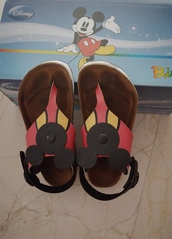 Mickey Mouse Kız çocuk parmak arası sandalet