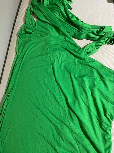 Trendyolmilla dekolteli elbise - Görsel 4